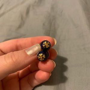 Tory Burch earrings black gold pearl stud logo
